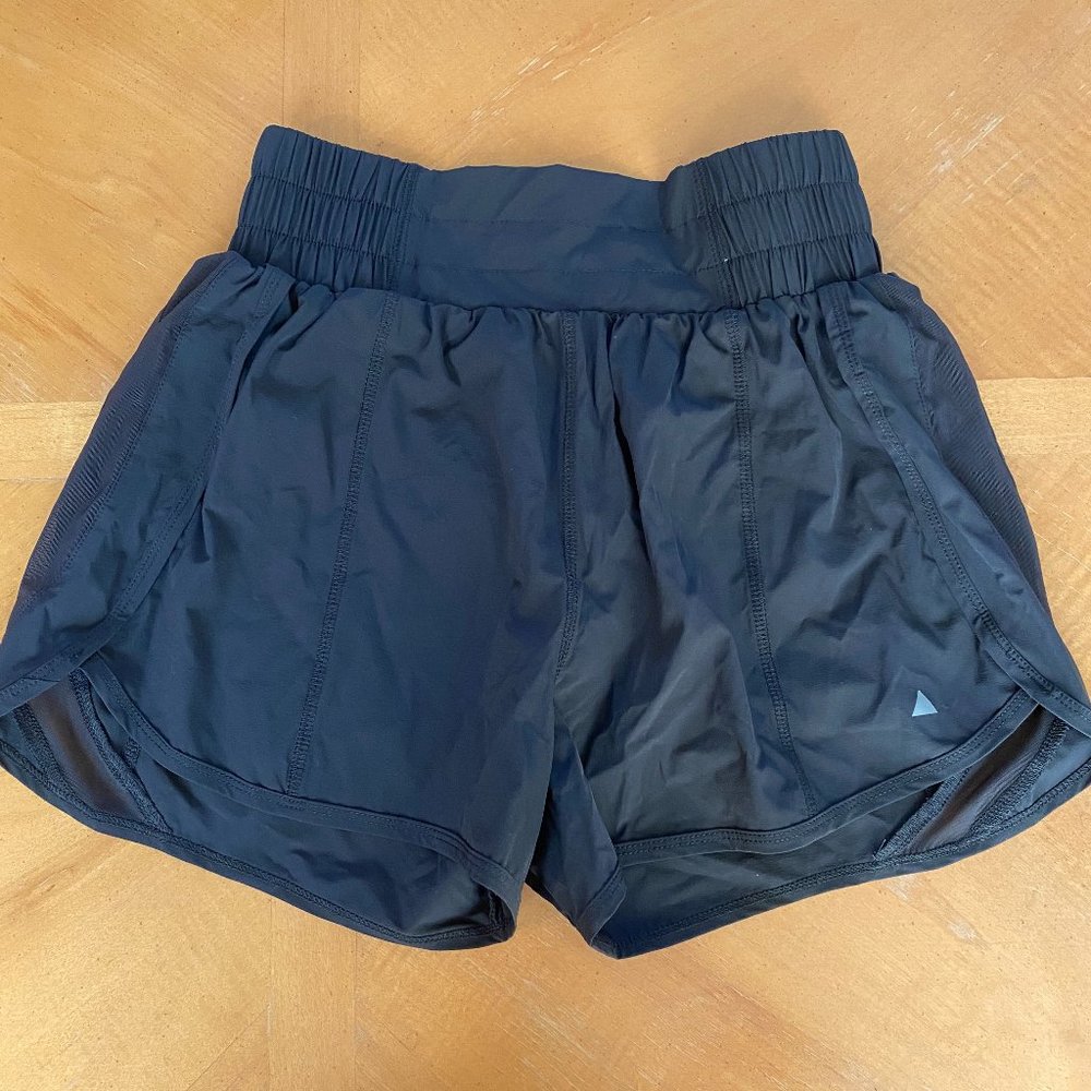 Breeze Short in Midnight- Balance Athletica